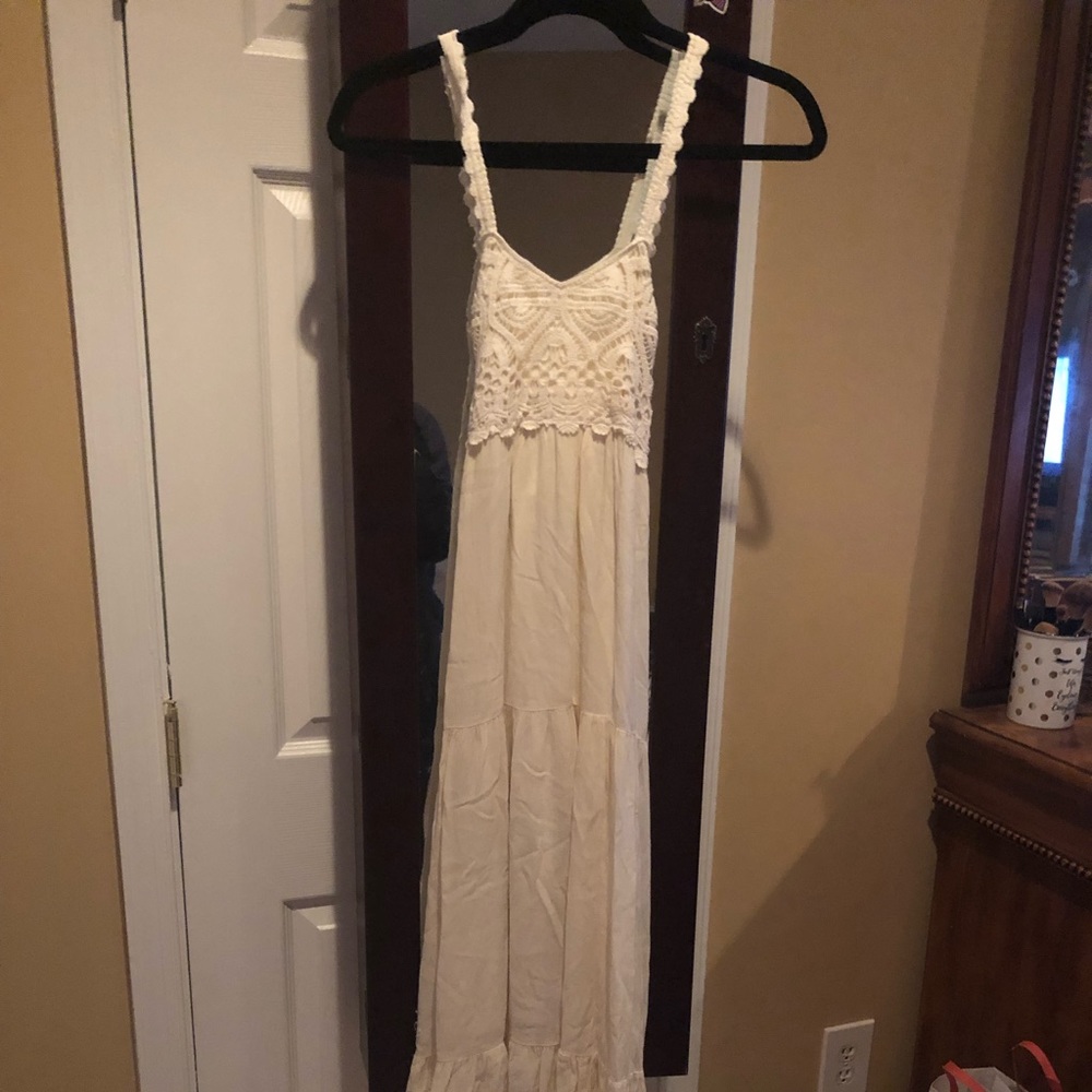 Cream flowy maxi dress